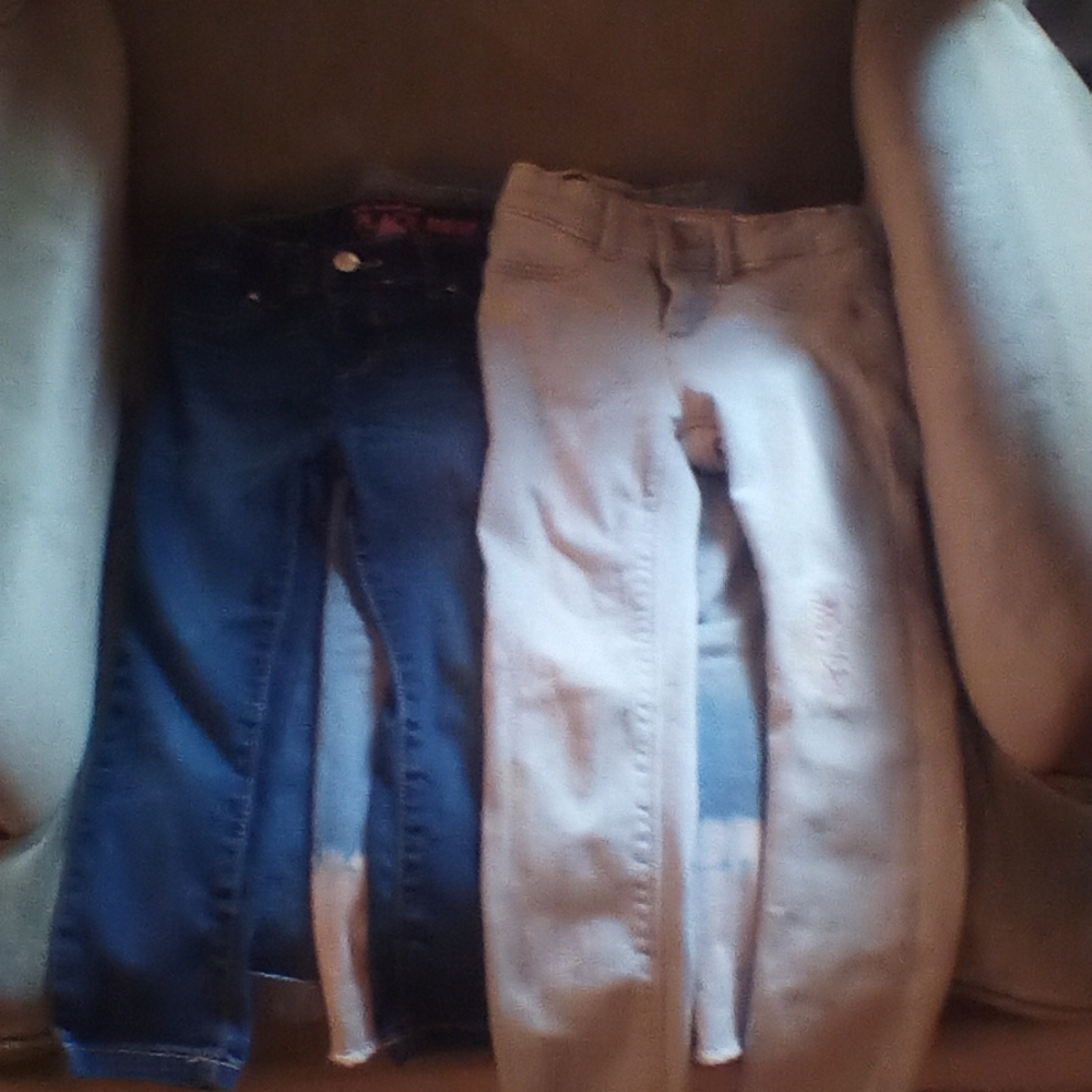 Toddlers Jeans 4T 4pair $15 - Picture 2 of 10